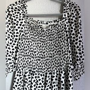 Max Studio White and Black Scoop Neck Heart Print Shirred Top